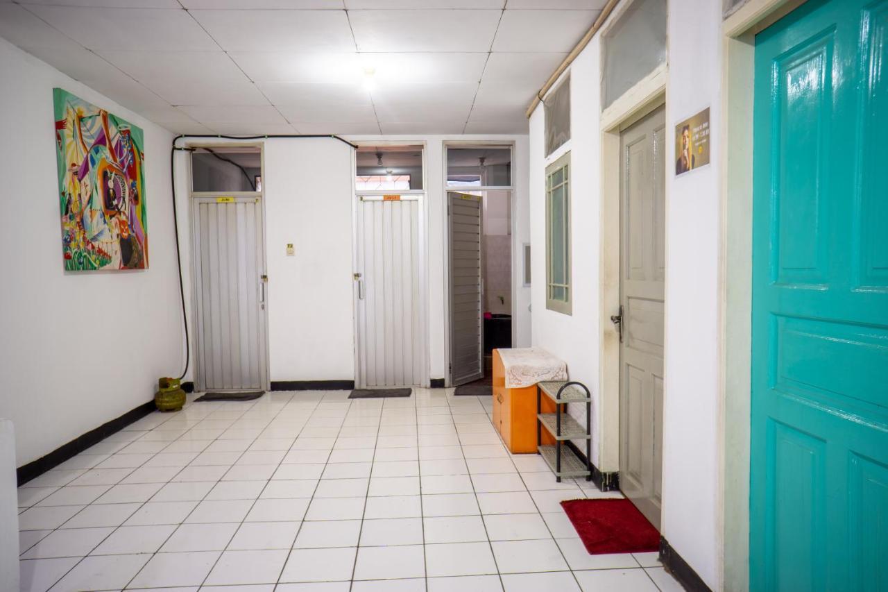 Albergue Zenrra Backpacker Bandung Exterior foto