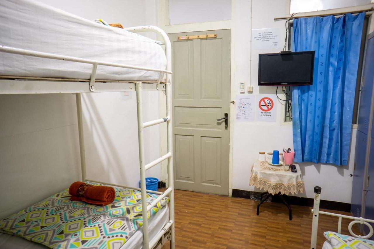 Albergue Zenrra Backpacker Bandung Exterior foto